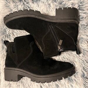 Koolaburra by Ugg Berea Suede Ankle Boots 6.5